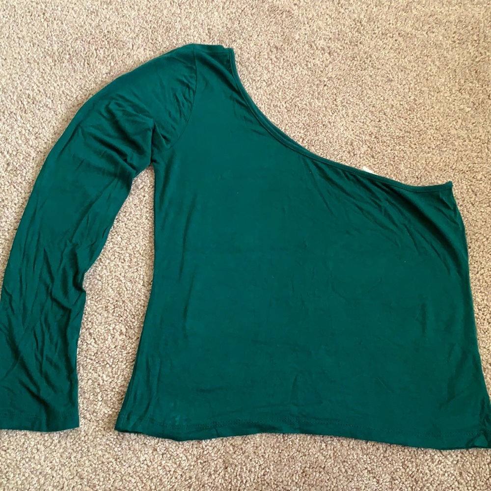Green one sleeve top